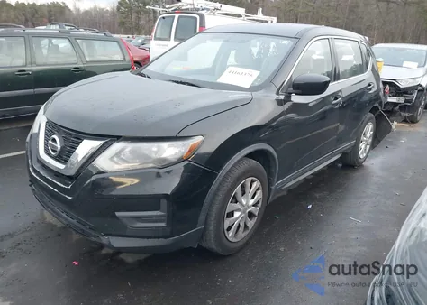 2017 Nissan Rogue S z USA, uszkodzony, nr VIN KNMAT2MVXHP522828